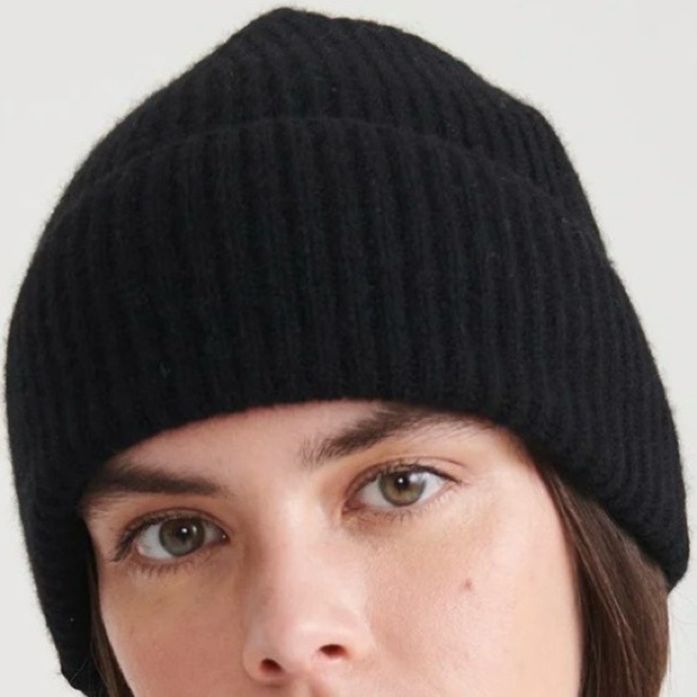 NAADAM Signature Cashmere Ribbed Beanie - Picture 2 of 4